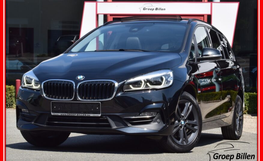BMW 218i Gran Tourer Sportline – 7 PLAATSEN – LEDER – NAVI – FULL LED – PANO DAK – HARMAN KARDON – FACELIFT