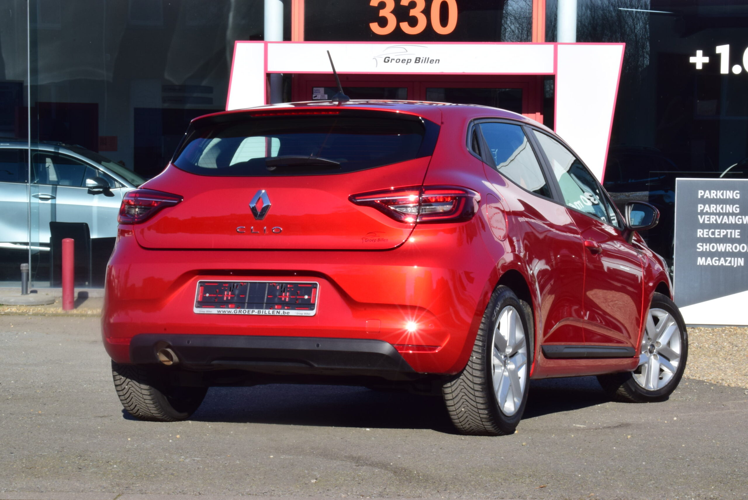 RENAULT CLIO 1.0SCe NAVIGATIE – AIRCO – PARKEERSENSOREN – 60.000km