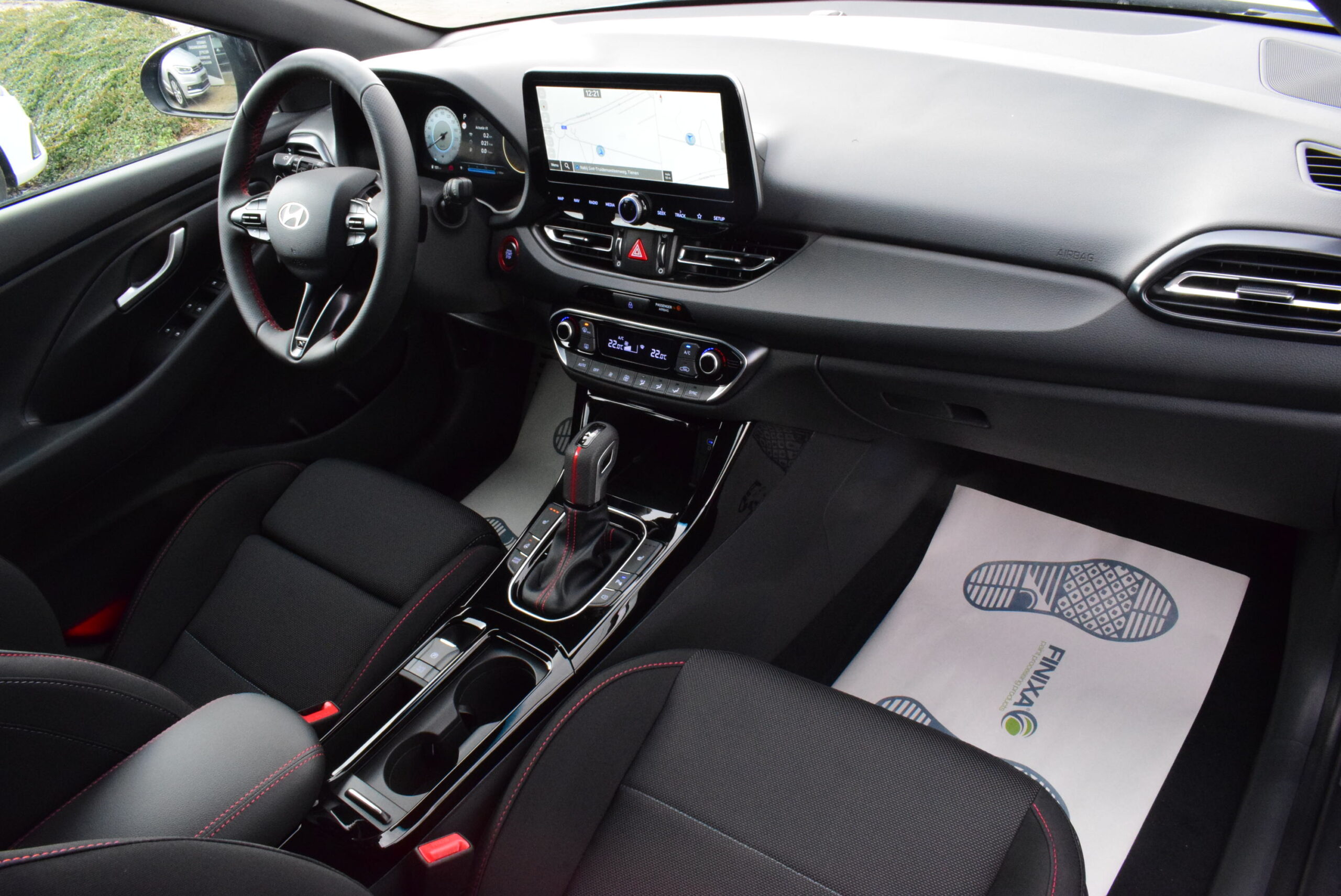 HYUNDAI i30 WAGEN N-LINE 1.5T-GDI 140pk aut. – NAVI – FULL LED – CAMERA – ZETELVERWARMING – 18″ ALU – VERKOCHT