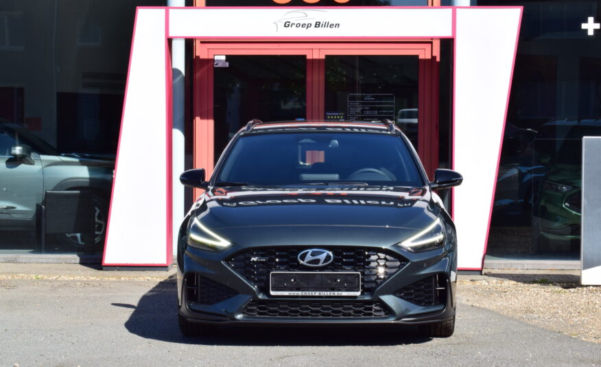 HYUNDAI i30 WAGEN N-LINE 1.5T-GDI 140pk aut. – NAVI – FULL LED – CAMERA – ZETELVERWARMING – 18″ ALU – NIEUW