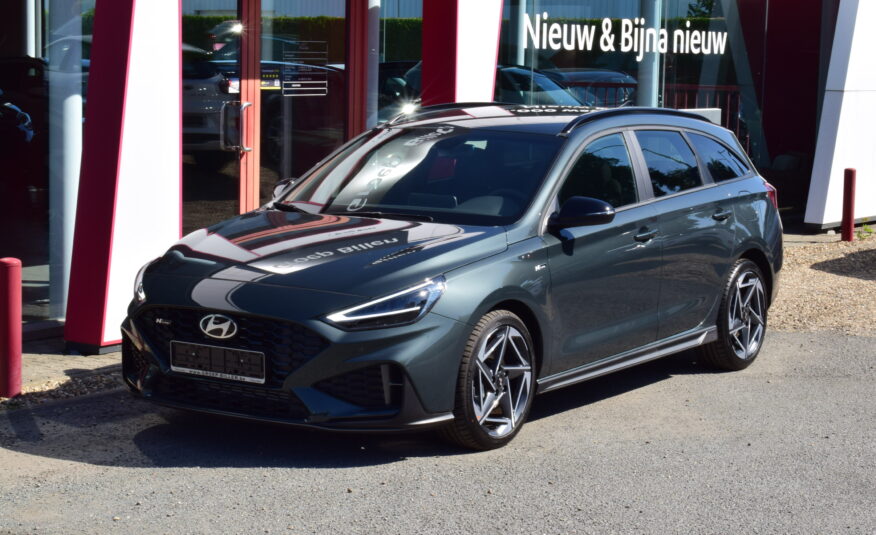 HYUNDAI i30 WAGEN N-LINE 1.5T-GDI 140pk aut. – NAVI – FULL LED – CAMERA – ZETELVERWARMING – 18″ ALU – NIEUW