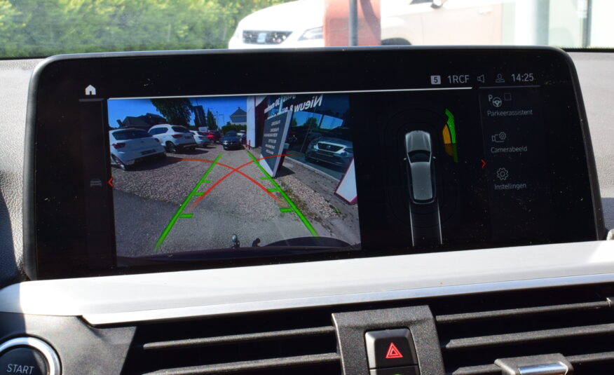 BMW X3 30e PHEV M-PACK -SPORTZETELS – LEDER – NAVI – LED – CAM – AMBIENT LIGHT – 19″ ALU