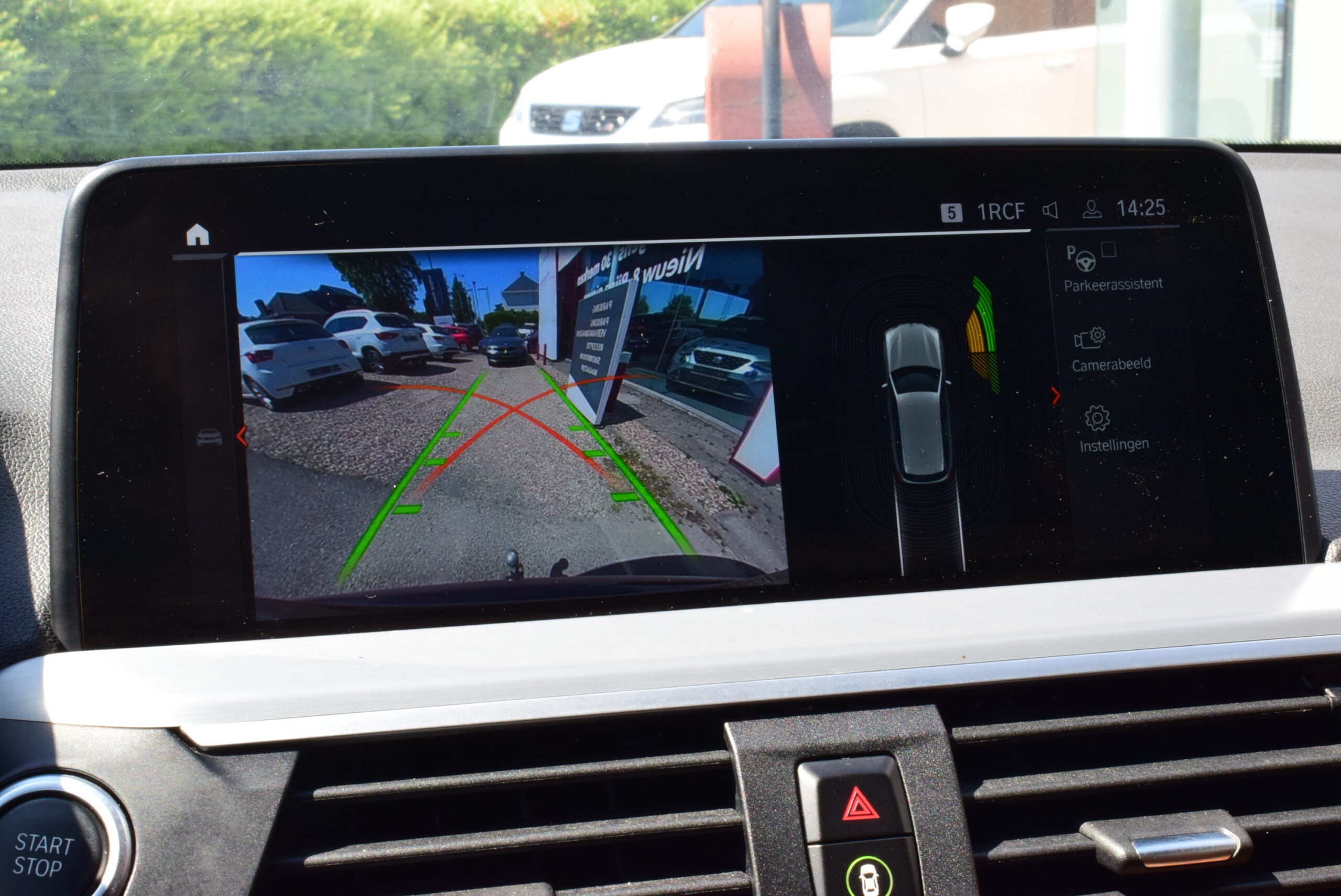 BMW X3 30e PHEV M-PACK -SPORTZETELS – LEDER – NAVI – LED – CAM – AMBIENT LIGHT – 19″ ALU – IN OPTIE