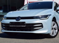 VOLKSWAGEN GOLF VIII 1.5Tsi CARPLAY – AMBIENT LIGHT – CAMERA – ZETELVERWARMING – NIEUW