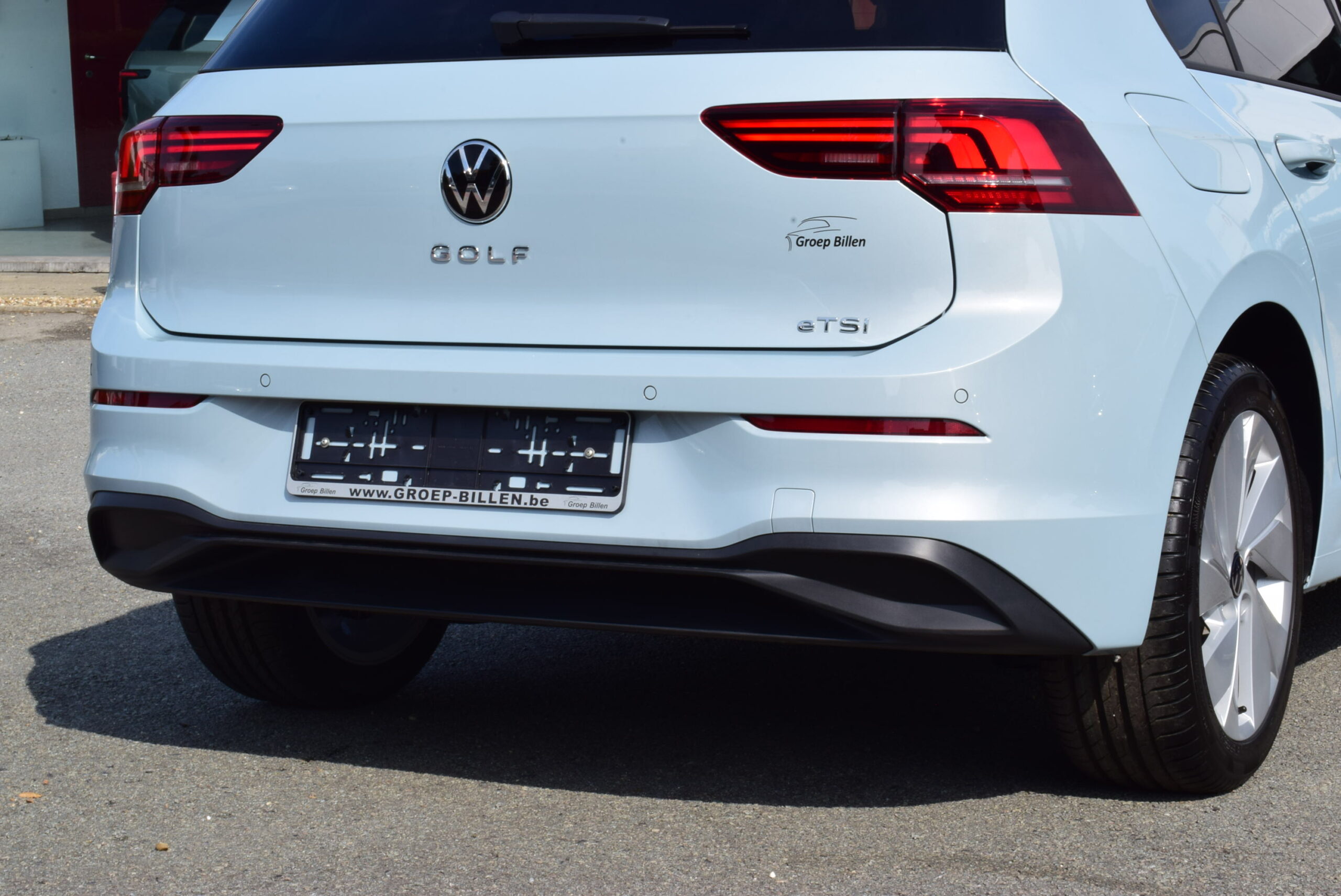 VOLKSWAGEN GOLF VIII 1.5Tsi CARPLAY – AMBIENT LIGHT – CAMERA – ZETELVERWARMING – NIEUW