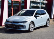 VOLKSWAGEN GOLF VIII 1.5Tsi CARPLAY – AMBIENT LIGHT – CAMERA – ZETELVERWARMING – NIEUW