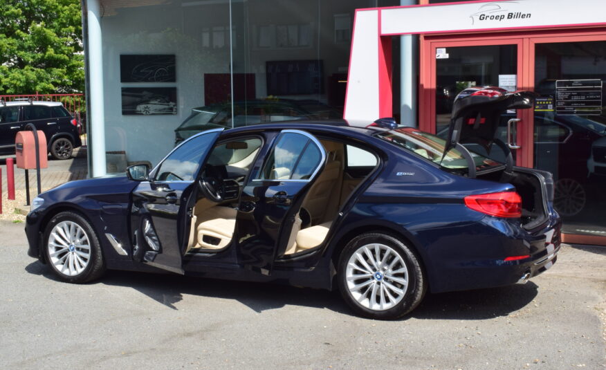 BMW 530eA PHEV LUXURY LINE – LEDER – NAVI – FULL LED – ZETELVERW. – AMBIENT LIGHT