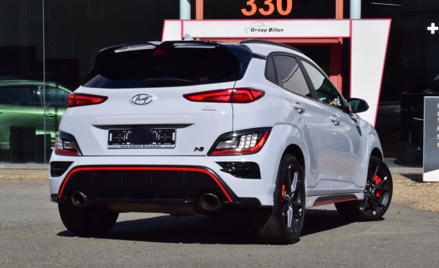 HYUNDAI KONA N 2.0T-GDi 280pk – 1/2 LEDER – NAVI – OPEN DAK – LED – CAMERA – HUD – ELEKTRISCHE ZETELS