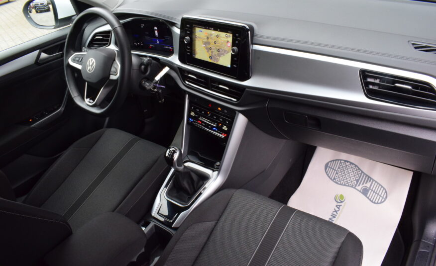 VOLKSWAGEN T-ROC 1.0TSi 115pk – NAVIGATIE – LED – PDC – ZETELVERWARMING – VERKOCHT