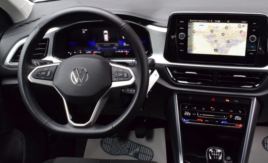 VOLKSWAGEN T-ROC 1.0TSi 115pk – NAVIGATIE – LED – PDC – ZETELVERWARMING – VERKOCHT