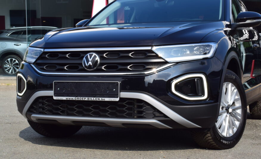 VOLKSWAGEN T-ROC 1.0TSi 115pk – NAVIGATIE – LED – PDC – ZETELVERWARMING – 2 JAAR GARANTIE