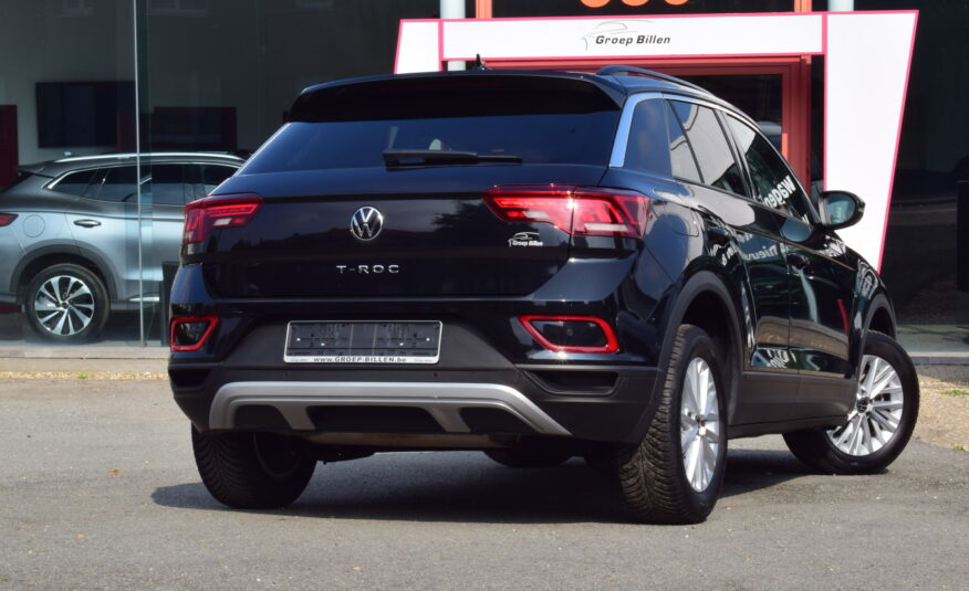 VOLKSWAGEN T-ROC 1.0TSi 115pk – NAVIGATIE – LED – PDC – ZETELVERWARMING – 2 JAAR GARANTIE
