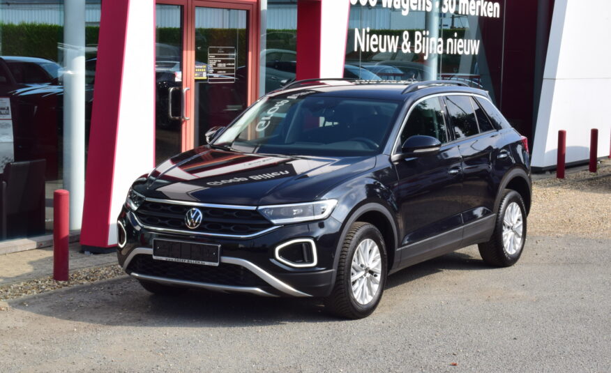 VOLKSWAGEN T-ROC 1.0TSi 115pk – NAVIGATIE – LED – PDC – ZETELVERWARMING – 2 JAAR GARANTIE