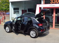 VOLKSWAGEN T-ROC 1.0TSi 115pk – NAVIGATIE – LED – PDC – ZETELVERWARMING – 2 JAAR GARANTIE