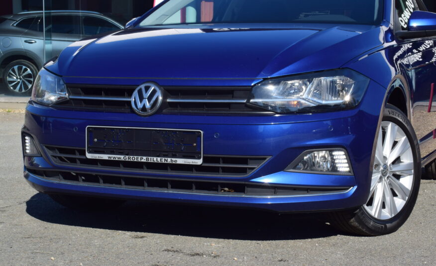 VOLKSWAGEN POLO 1.0TSi CARPLAY – ALU – CAMERA – PDC – GARANTIE – VERKOCHT