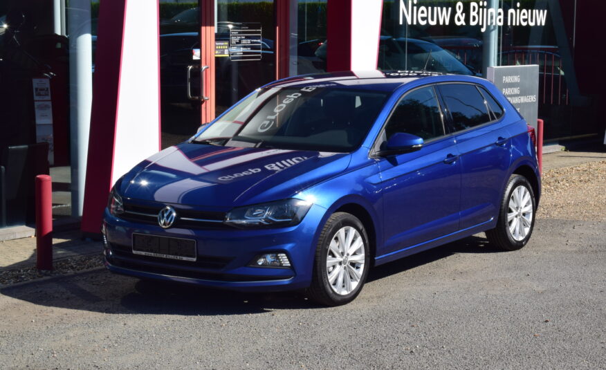 VOLKSWAGEN POLO 1.0TSi CARPLAY – ALU – CAMERA – PDC – GARANTIE – VERKOCHT