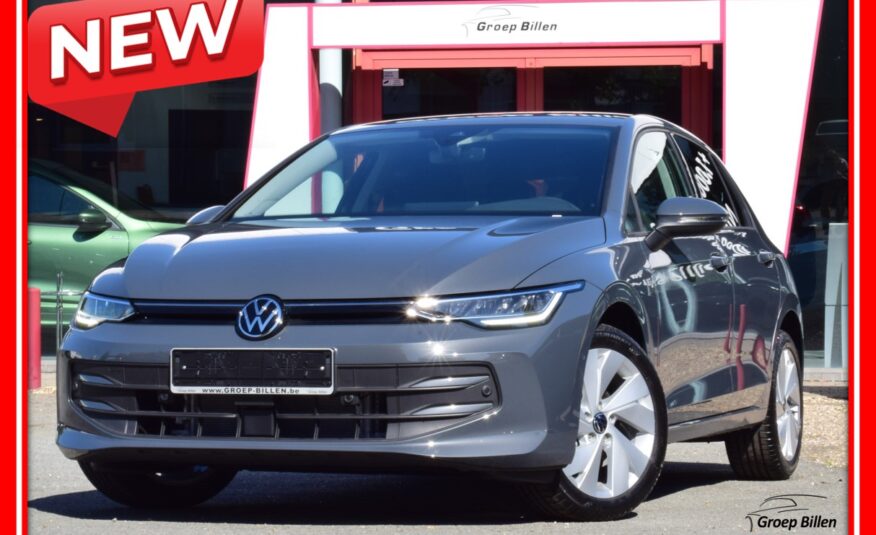 VOLKSWAGEN GOLF VIII 1.5Tsi CARPLAY – AMBIENT LIGHT – CAMERA – ZETELVERWARMING – NIEUW