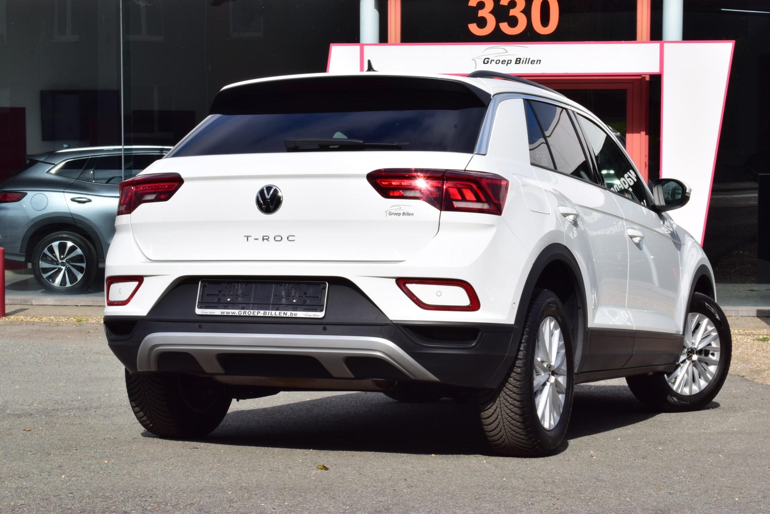 VOLKSWAGEN T-ROC 1.0TSi 115pk – NAVIGATIE – LED – PDC – ZETELVERWARMING – 24 MAANDEN GARANTIE