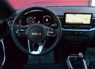 KIA Cee’d SW 1.0T-GDi 100pk – 1/2 LEDER – NAVI – FULL LED – ZETELVERWARMING – CAMERA – JBL