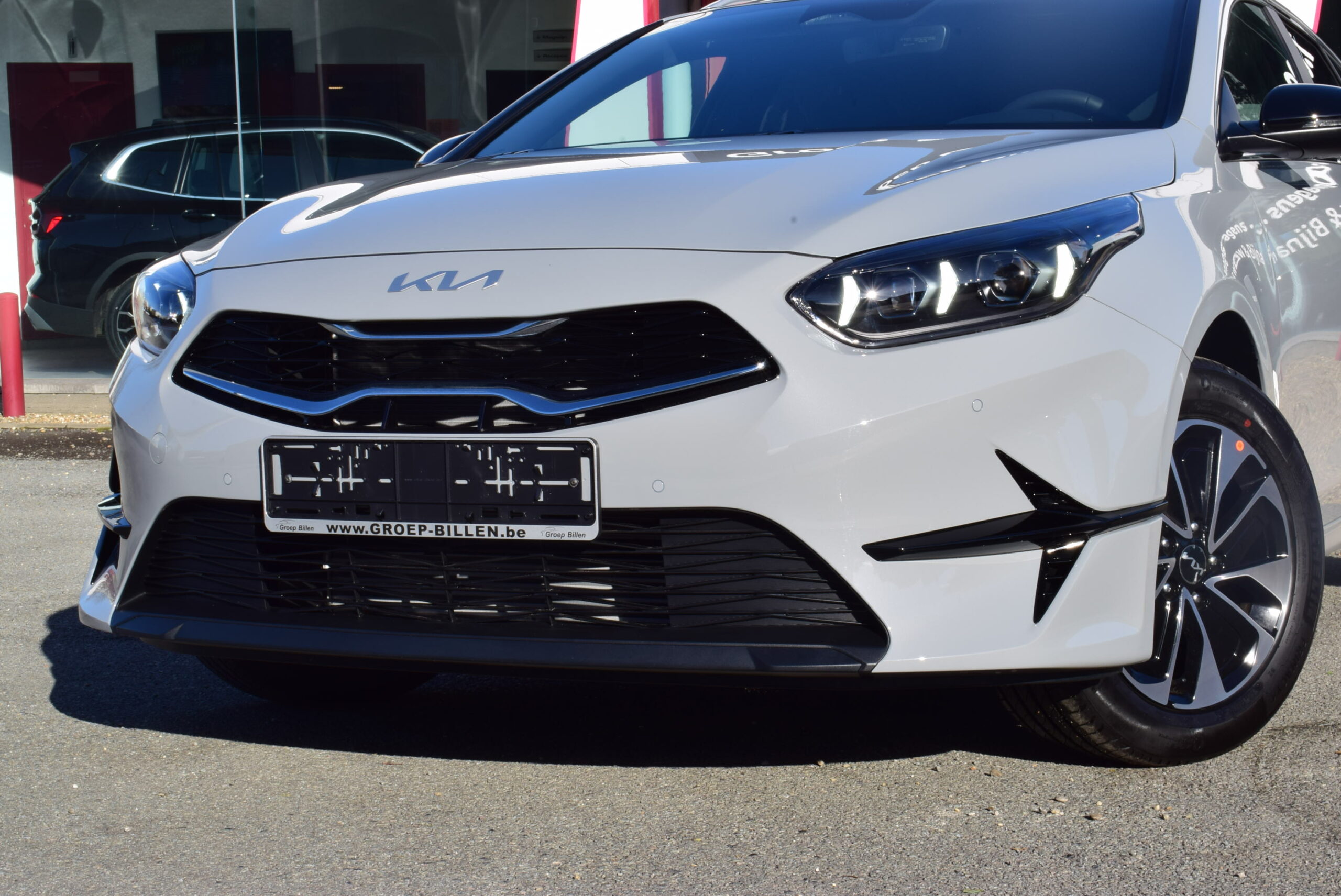 KIA Cee’d SW 1.0T-GDi 100pk – 1/2 LEDER – NAVI – FULL LED – ZETELVERWARMING – CAMERA – JBL