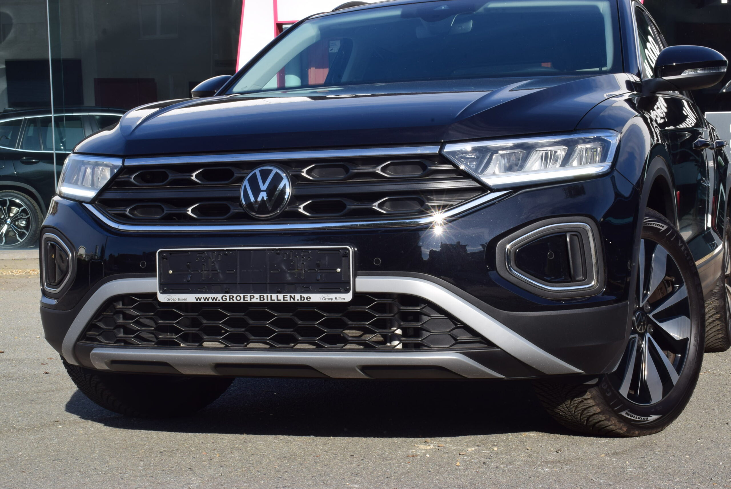 Volkswagen T-ROC 1.0TSi 115pk – NAVIGATIE-  FULL LED – 1/2 LEDER – 17″ ALU – 16.000km – 2 JAAR GARANTIE