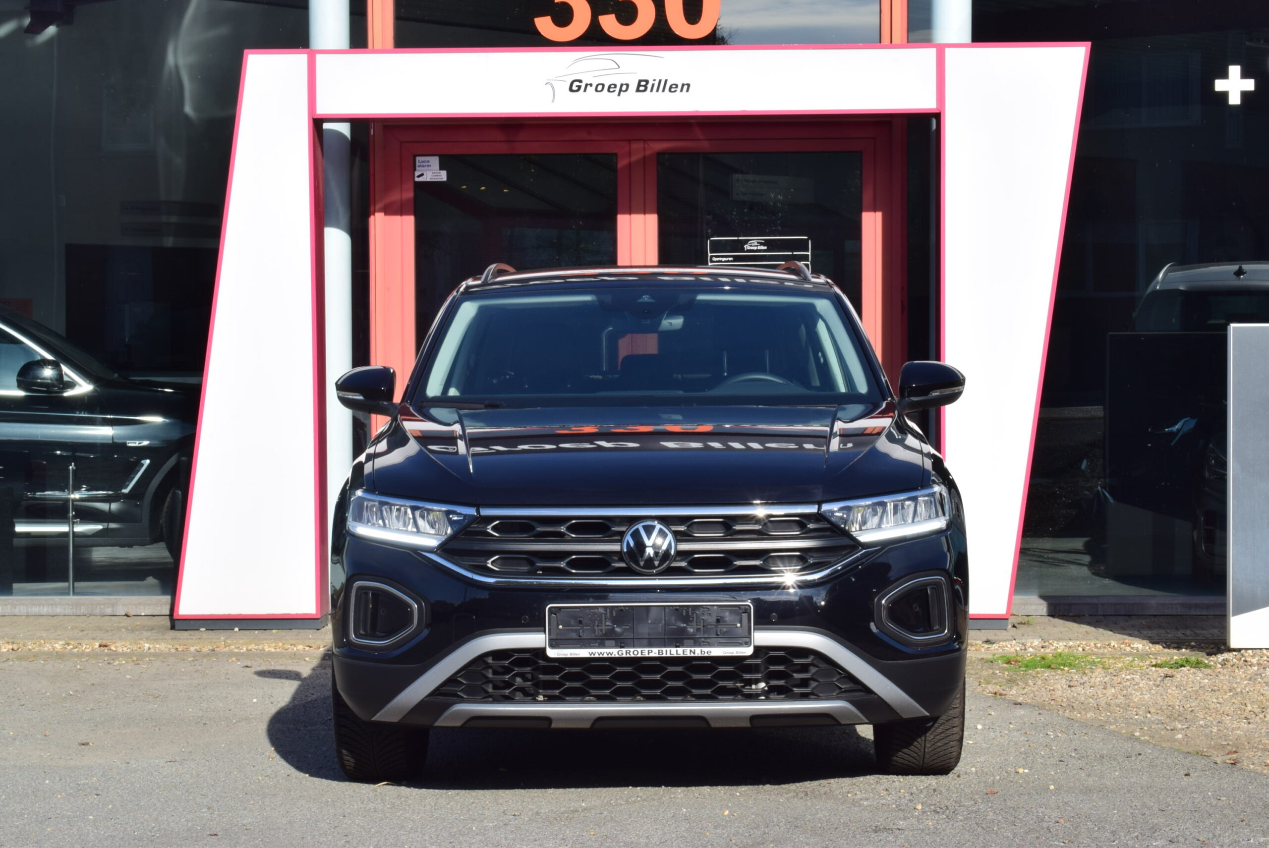 Volkswagen T-ROC 1.0TSi 115pk – NAVIGATIE-  FULL LED – 1/2 LEDER – 17″ ALU – 16.000km – 2 JAAR GARANTIE