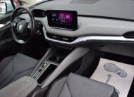 SKODA ENYAQ 55kWh 148pk – 1/2 LEDER – FULL LED – CARPLAY – ZETELVERWARMING – AMBIENT LIGHT – 17.000km