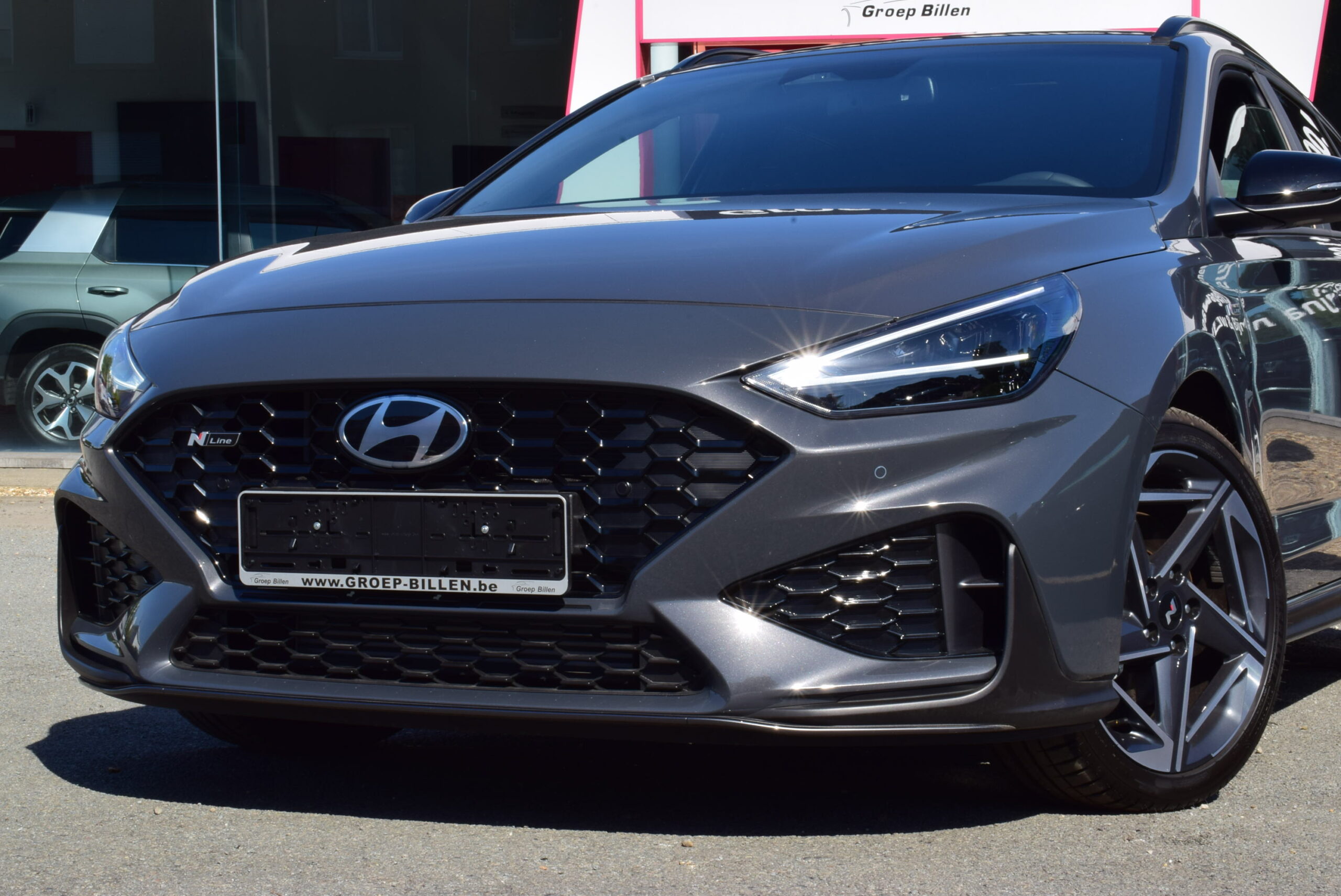 HYUNDAI i30 WAGEN N-LINE 1.5T-GDI 140pk aut. – NAVI – FULL LED – CAMERA – ZETELVERWARMING – 18″ ALU – VERKOCHT