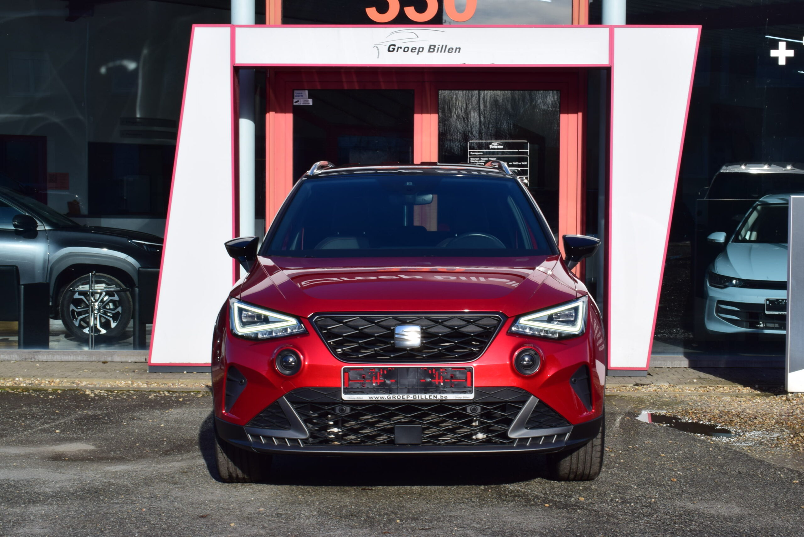 SEAT ARONA FR XL 1.5TSi DSG LEDER/ALCANTARA – NAVI – FULL LED – KEYLESS – CAMERA – AMBIENT LIGHT