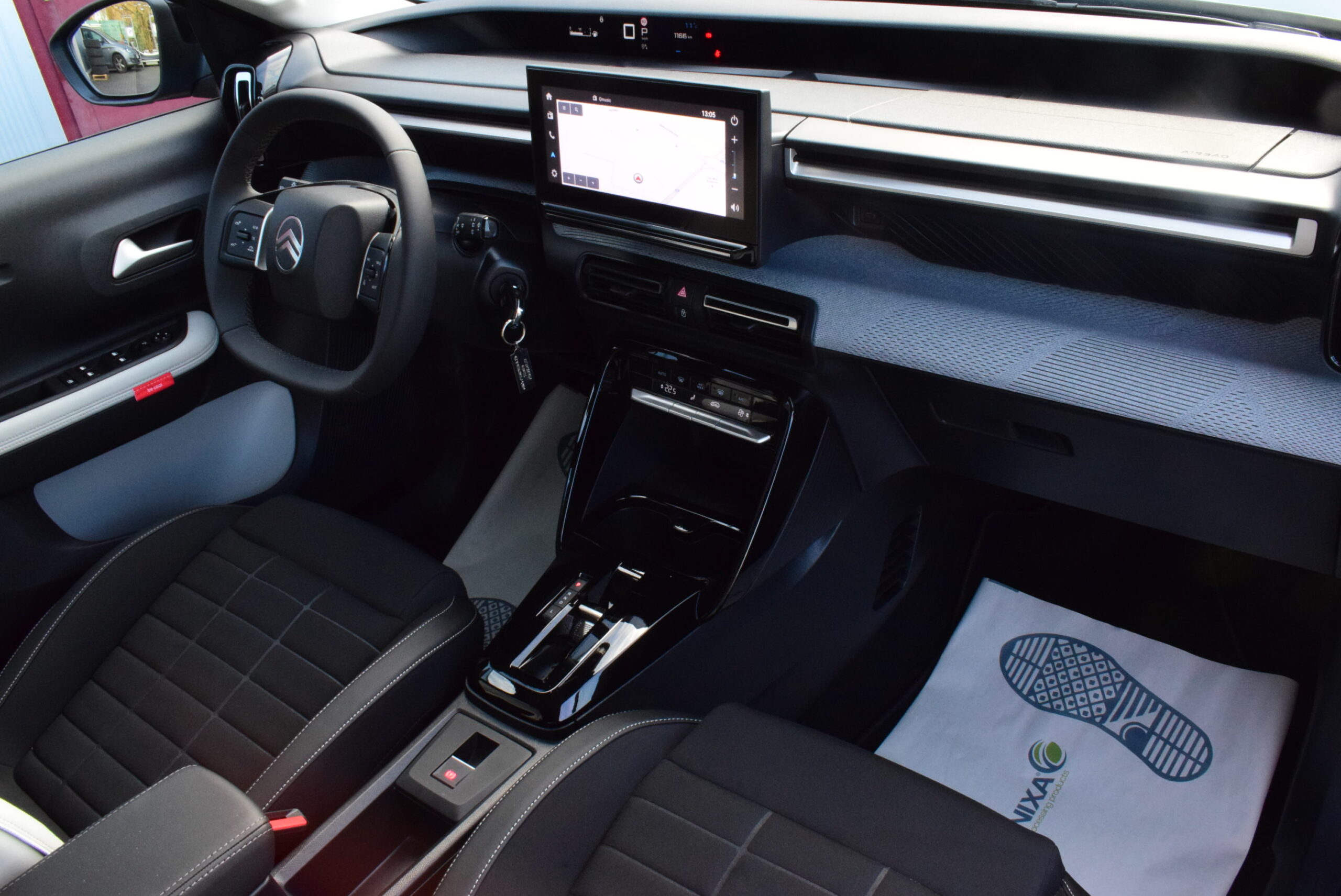 Citroen C3 1200MHEV – 1/2 LEDER – NAVI – LED – CAMERA – ALU – 1.000km – VERKOCHT