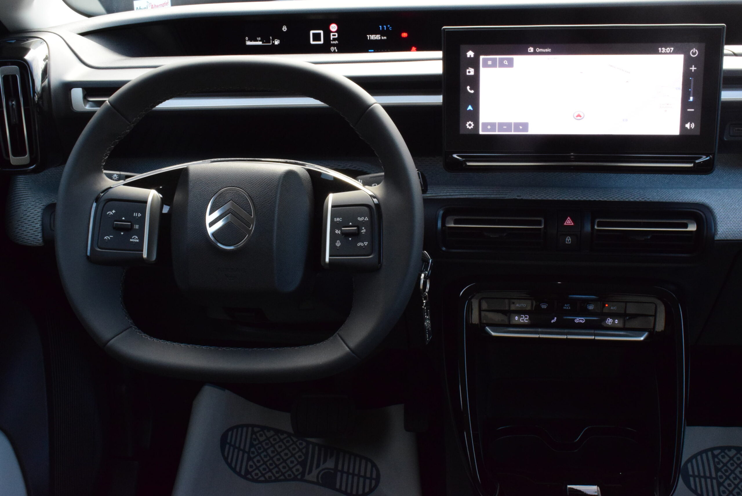 Citroen C3 1200MHEV – 1/2 LEDER – NAVI – LED – CAMERA – ALU – 1.000km – VERKOCHT