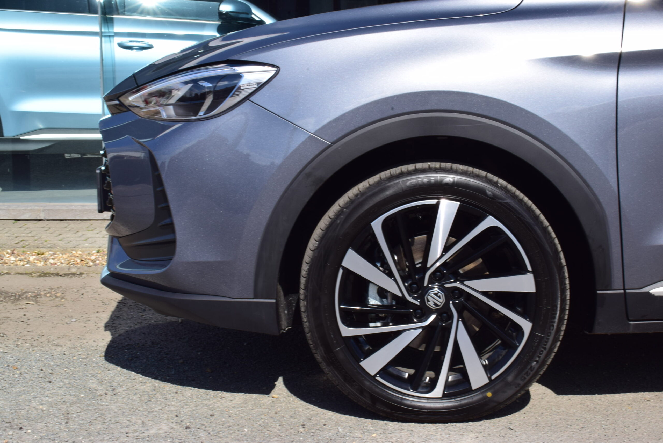 MG ZS 1.5Hybrid HEV 194pk – NAVIGATIE – LEDER – ELEK ZETELS – 360° CAMERA – NIEUW – VERKOCHT