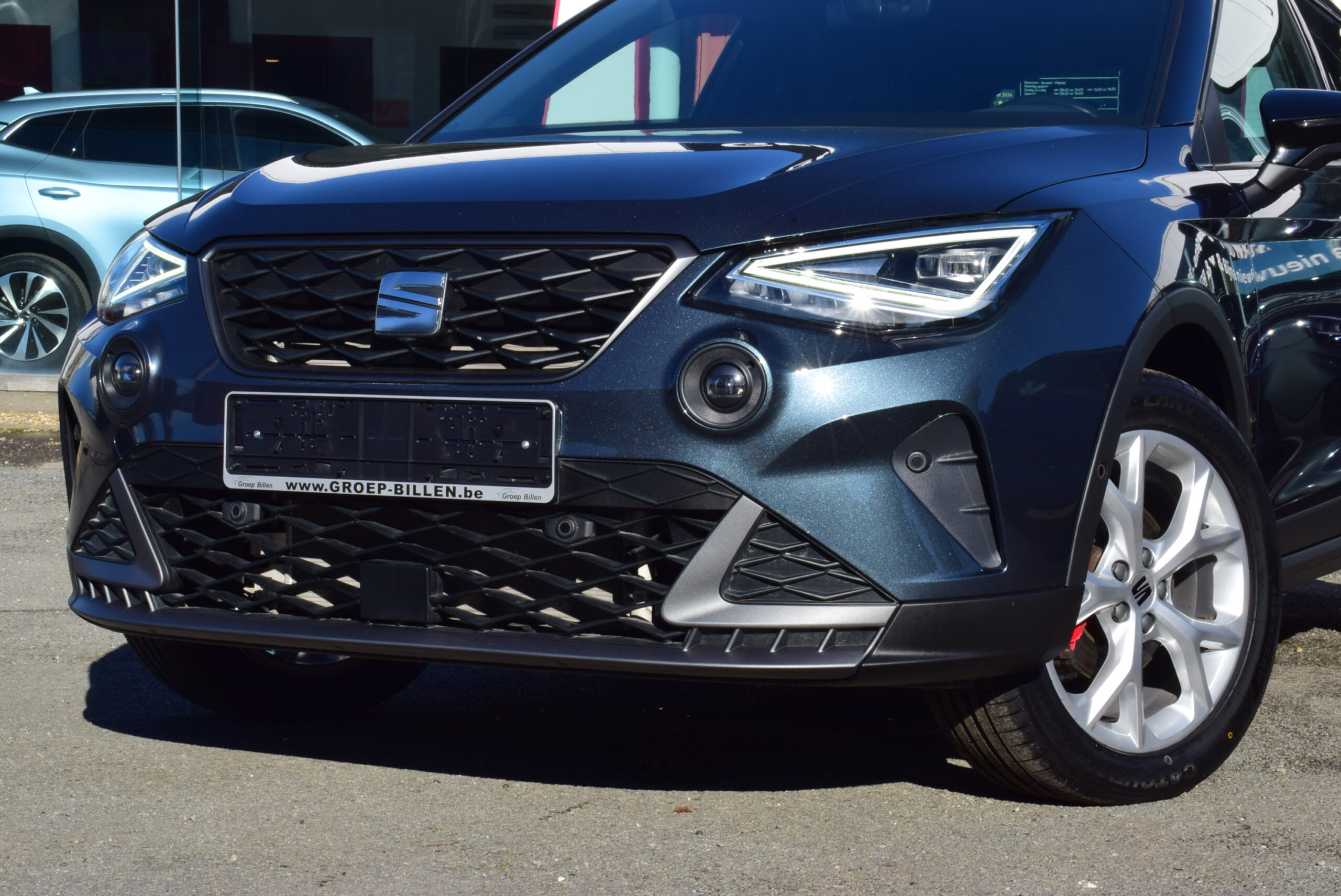 SEAT ARONA FR XL 1.5TSi DSG LEDER/ALCANTARA – NAVI – FULL LED – KEYLESS – CAMERA – AMBIENT LIGHT