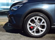 SEAT ARONA FR XL 1.5TSi DSG LEDER/ALCANTARA – NAVI – FULL LED – KEYLESS – CAMERA – AMBIENT LIGHT