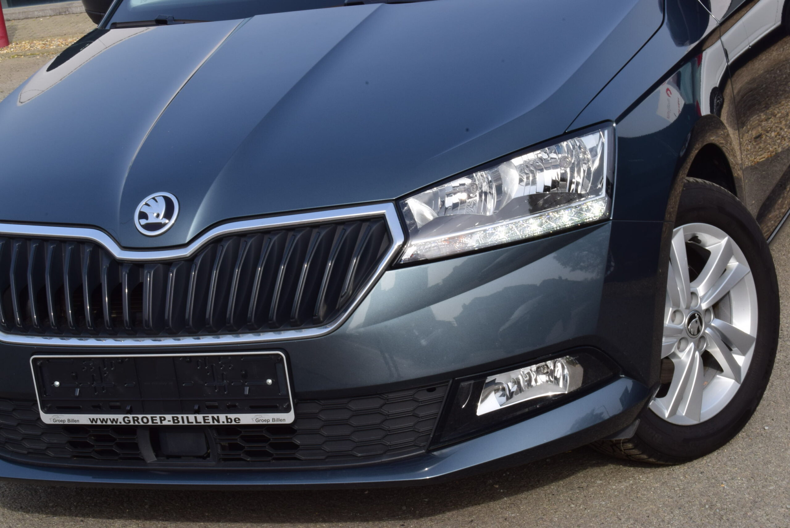 SKODA FABIA 1.0MPi 80pk – CARPLAY – PARKEERSENSOREN – ALU – 82.000km – GARANTIE – VERKOCHT