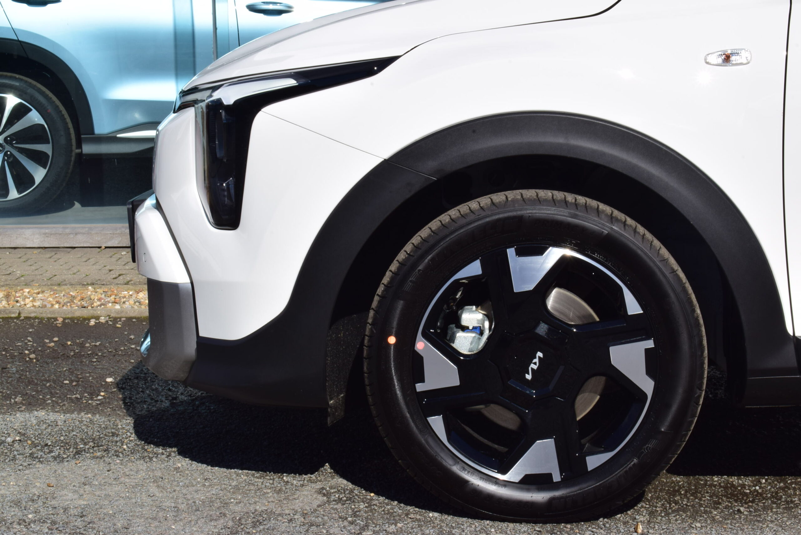 KIA STONIC 1.0T-GDi 101pk aut. NAVI – CAMERA – PDC v/a – ZETELVERWARMING – NIEUW