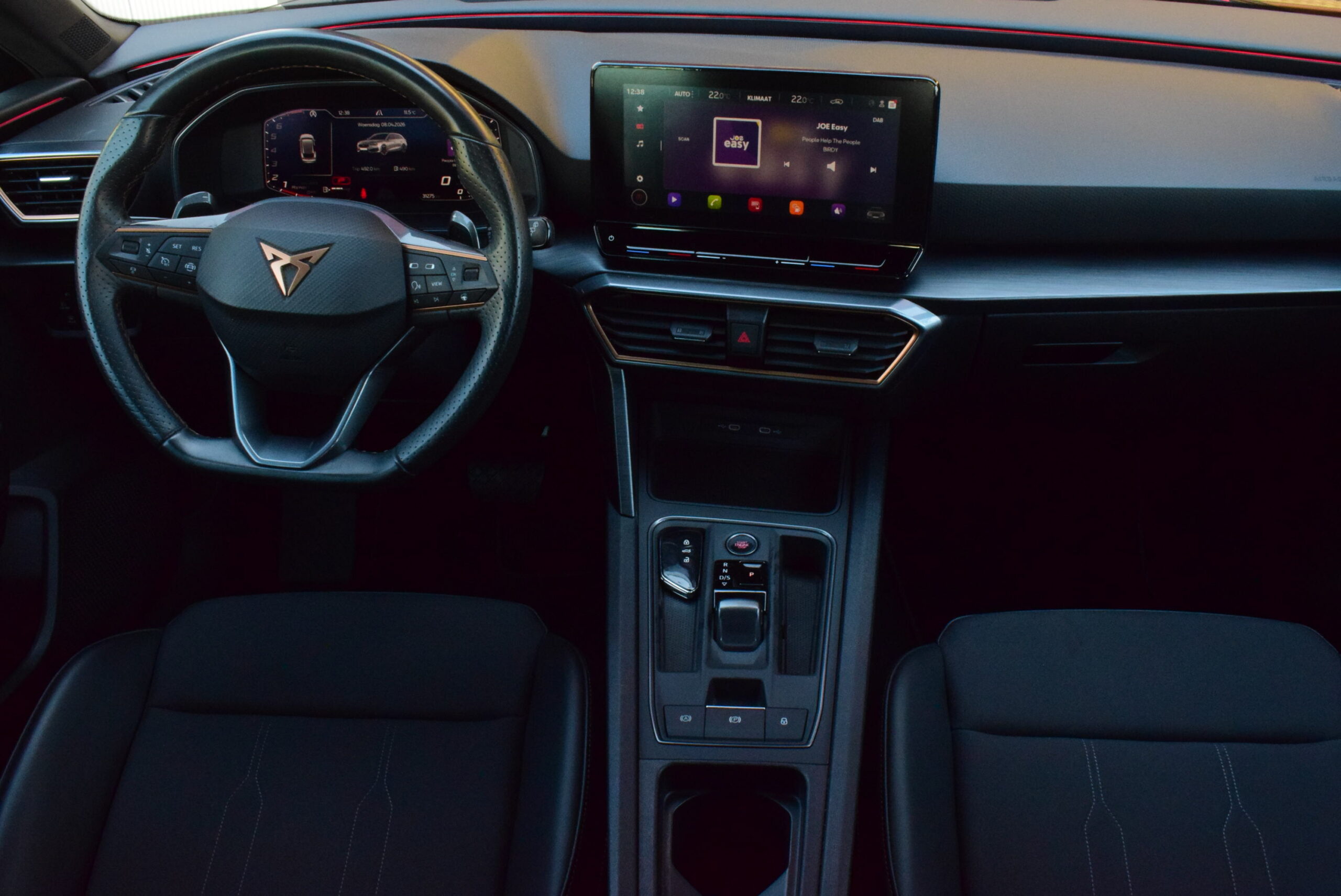 CUPRA LEON ST 1.5TSi MHEV aut. 1/2 LEDER – CARPLAY – CAMERA – 18″ ALU – 31.000km