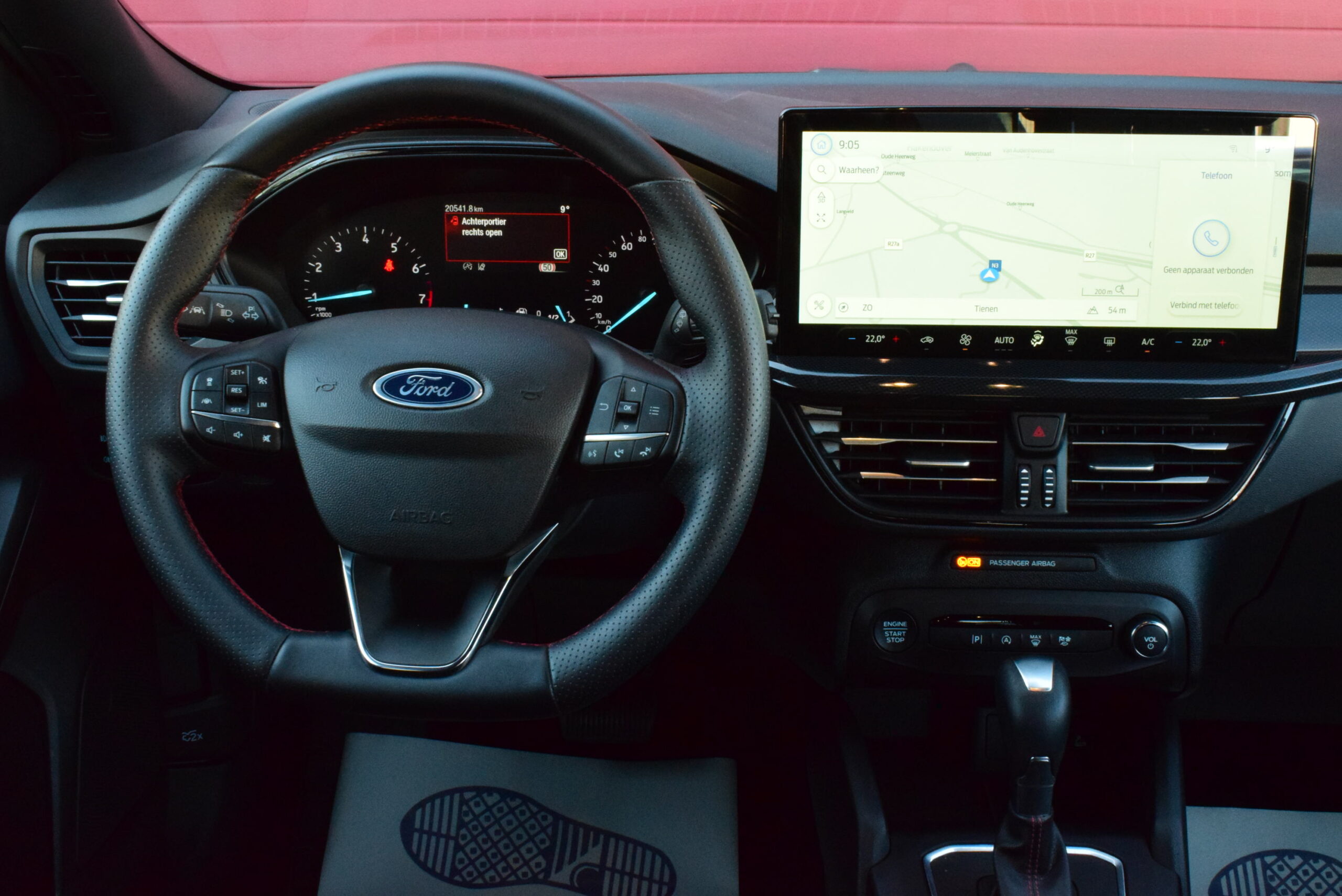 FORD FOCUS WAGEN ST-LINE – NAVI – LED – CARPLAY – PDC v/a – CAMERA – 20.000km – 24 MAANDEN GARANTIE