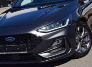 FORD FOCUS WAGEN ST-LINE – NAVI – LED – CARPLAY – PDC v/a – CAMERA – 20.000km – 24 MAANDEN GARANTIE