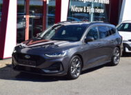 FORD FOCUS WAGEN ST-LINE – NAVI – LED – CARPLAY – PDC v/a – CAMERA – 20.000km – 24 MAANDEN GARANTIE