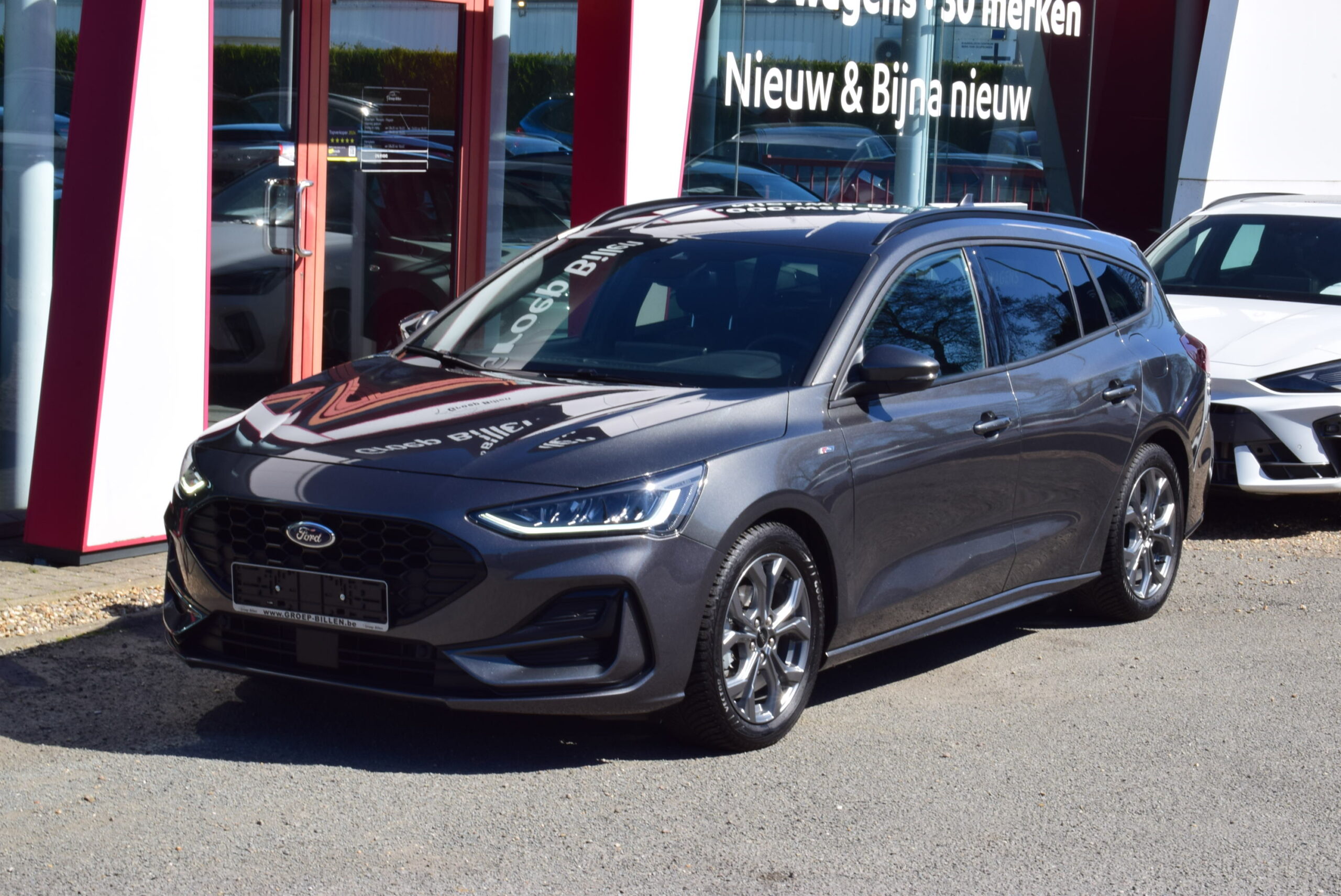 FORD FOCUS WAGEN ST-LINE – NAVI – LED – CARPLAY – PDC v/a – CAMERA – 20.000km – 24 MAANDEN GARANTIE