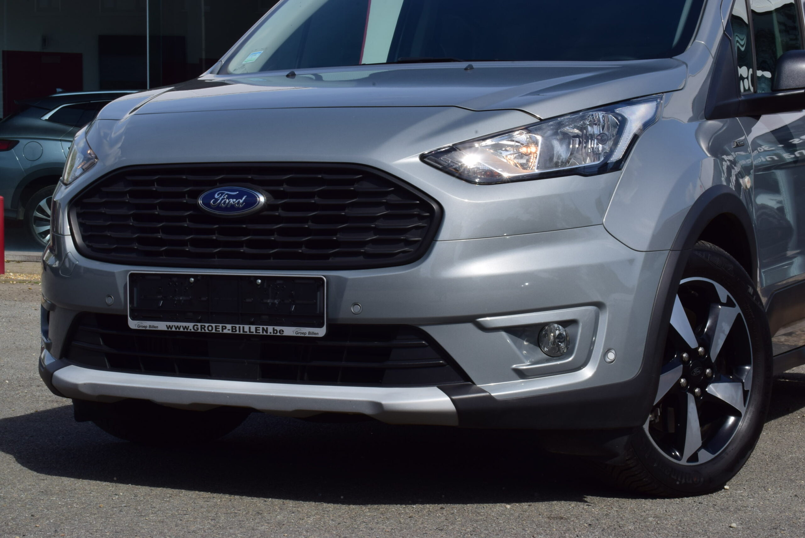 FORD TRANSIT CONNECT 1.5TDCi AUT. – NAVIGATIE – CAMERA – ZETELVERWARMING – 19.000km