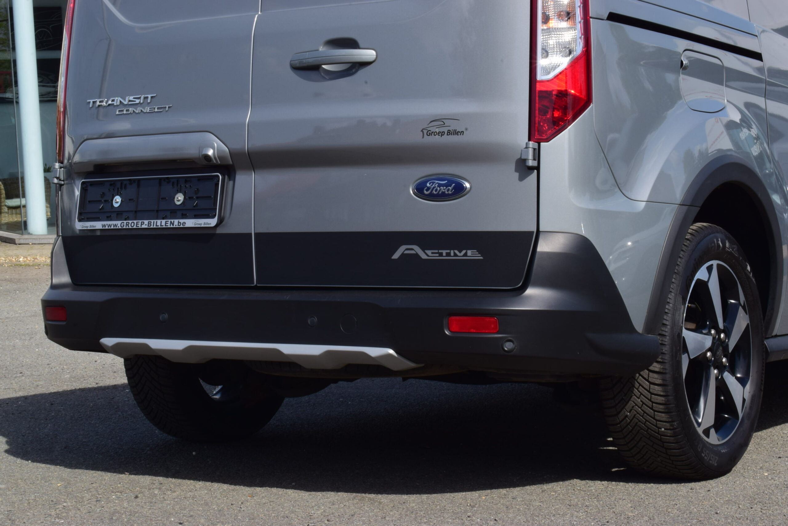 FORD TRANSIT CONNECT 1.5TDCi AUT. – NAVIGATIE – CAMERA – ZETELVERWARMING – 19.000km