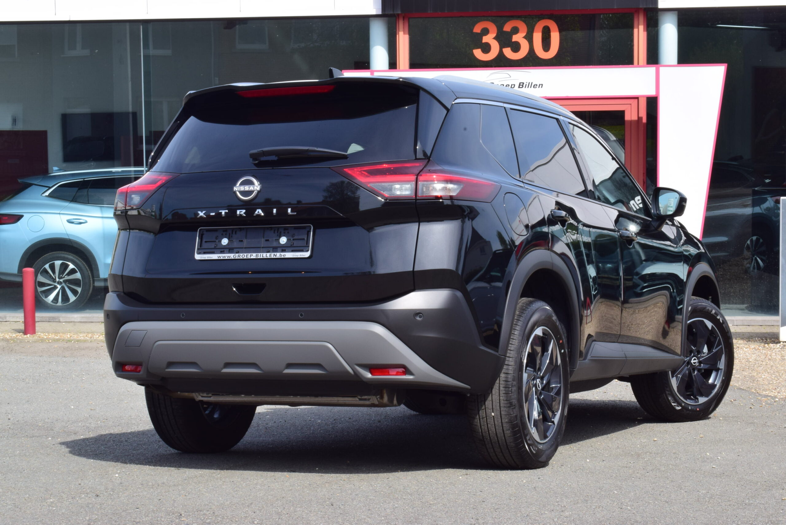 NISSAN X-TRAIL 1.5DIG-T 163pk NAVIGATIE – FULL LED – 360° CAMERA – ZETELVERWARMING – NIEUW