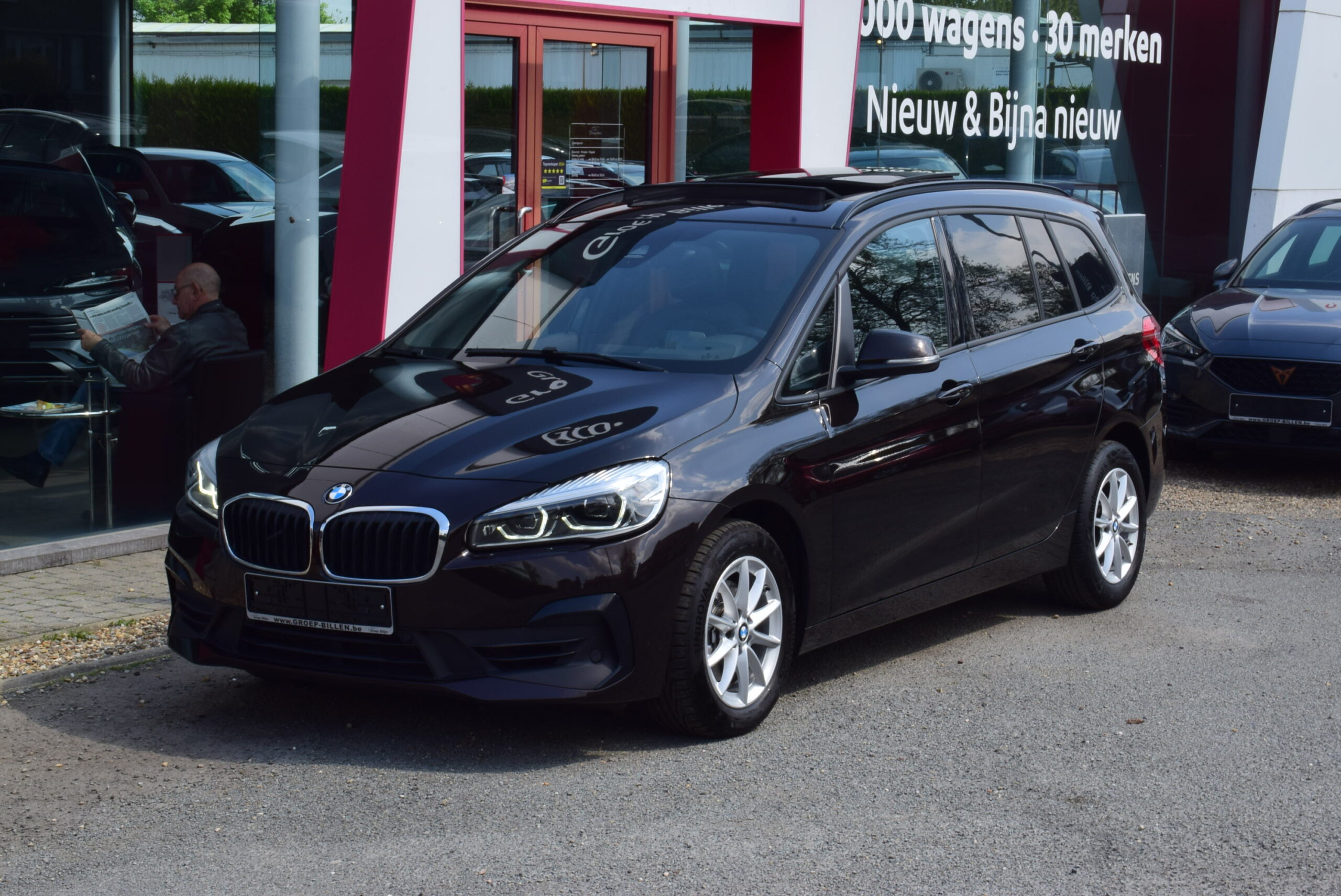 BMW 2 Gran Tourer – LEDER – NAVI – PANO DAK – CAMERA – HUD – 68.000km