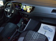 VOLKSWAGEN TAIGO 1.0TSi DSG 115pk R-LINE – CARPLAY – MATRIX – CAMERA – ZETELVERWARMING – NIEUW