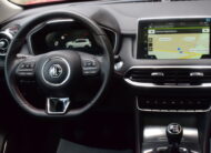 MG HS 1.5T-GDi 162pk LUXURY – LEDER – NAVI – PANO DAK – 360° CAMERA – 1.000km – VERKOCHT