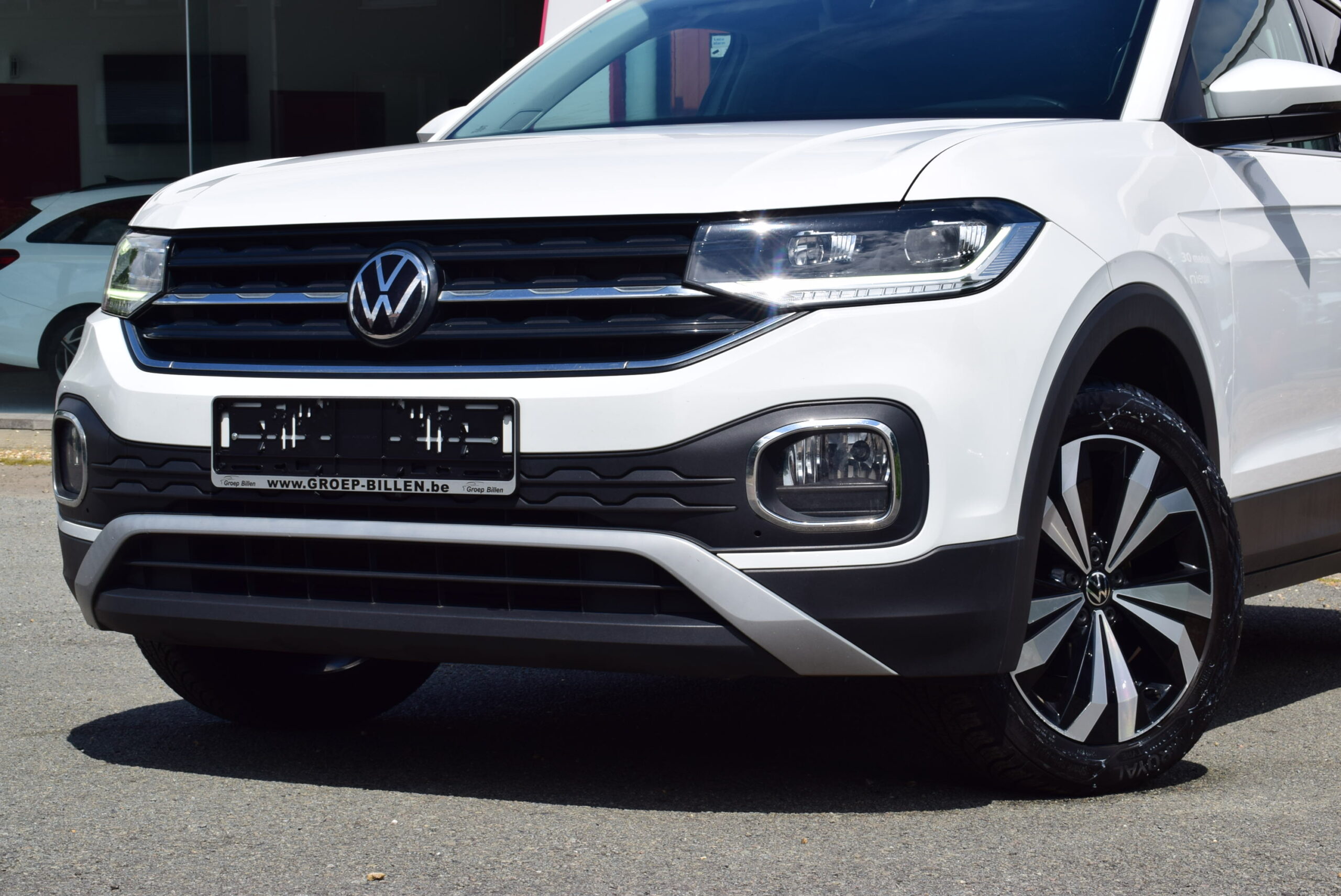 Volkswagen T-CROSS 1.5TSi 150pk – NAVI – FULL LED – CAMERA – ZETELVERWARMING – 2 JAAR GARANTIE