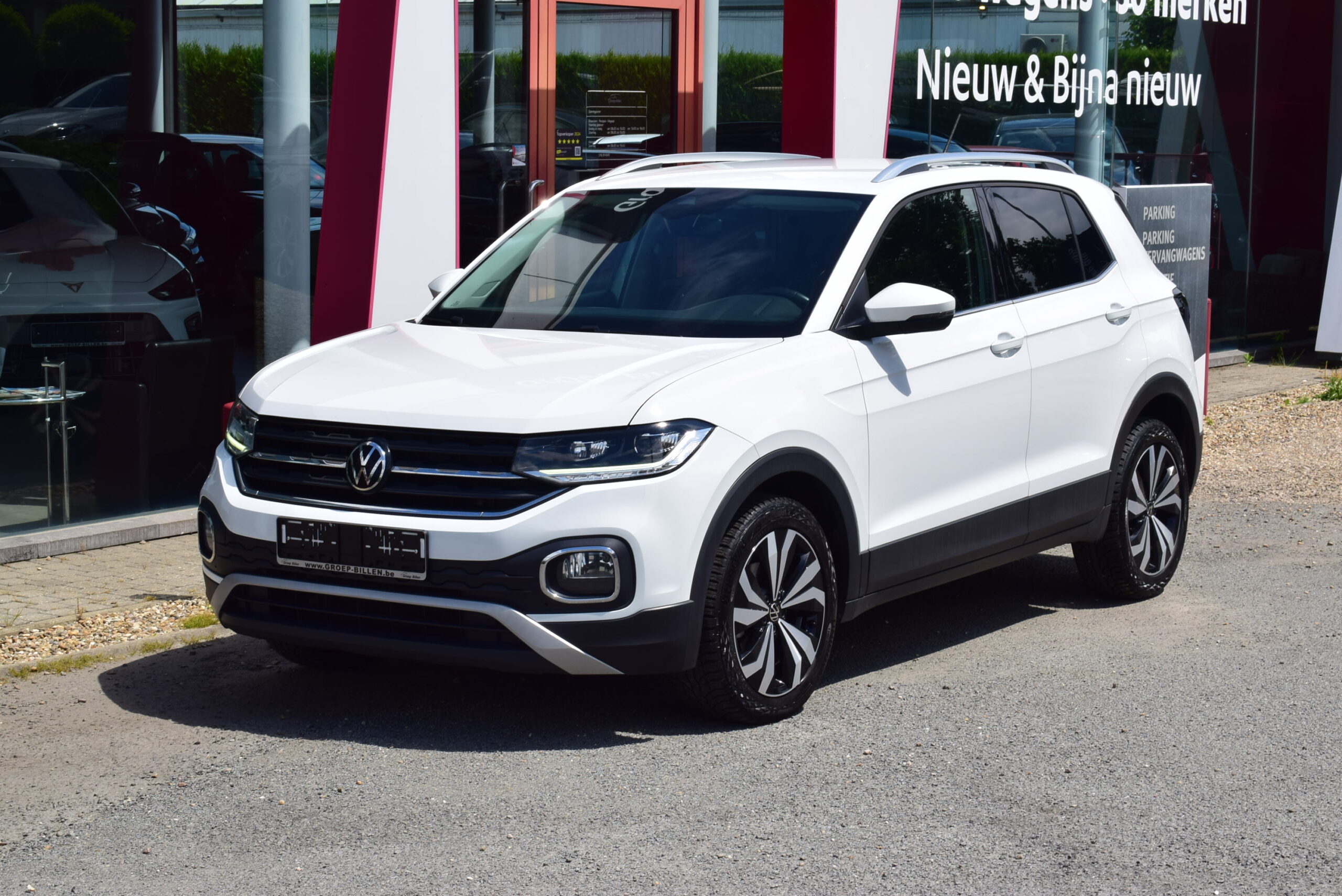 Volkswagen T-CROSS 1.5TSi 150pk – NAVI – FULL LED – CAMERA – ZETELVERWARMING – 2 JAAR GARANTIE