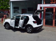 Volkswagen T-CROSS 1.5TSi 150pk – NAVI – FULL LED – CAMERA – ZETELVERWARMING – 2 JAAR GARANTIE